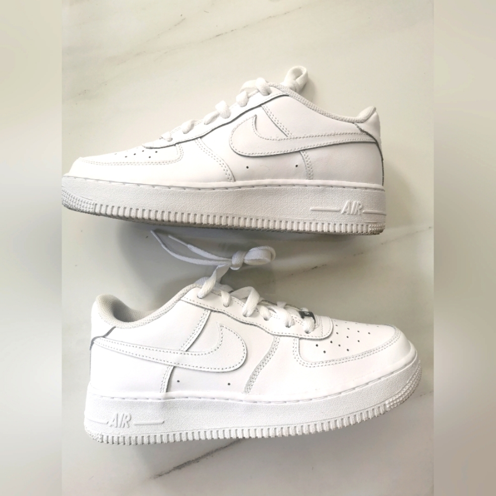 Air Force 1 (GS) - White/White - Size 6.5Y